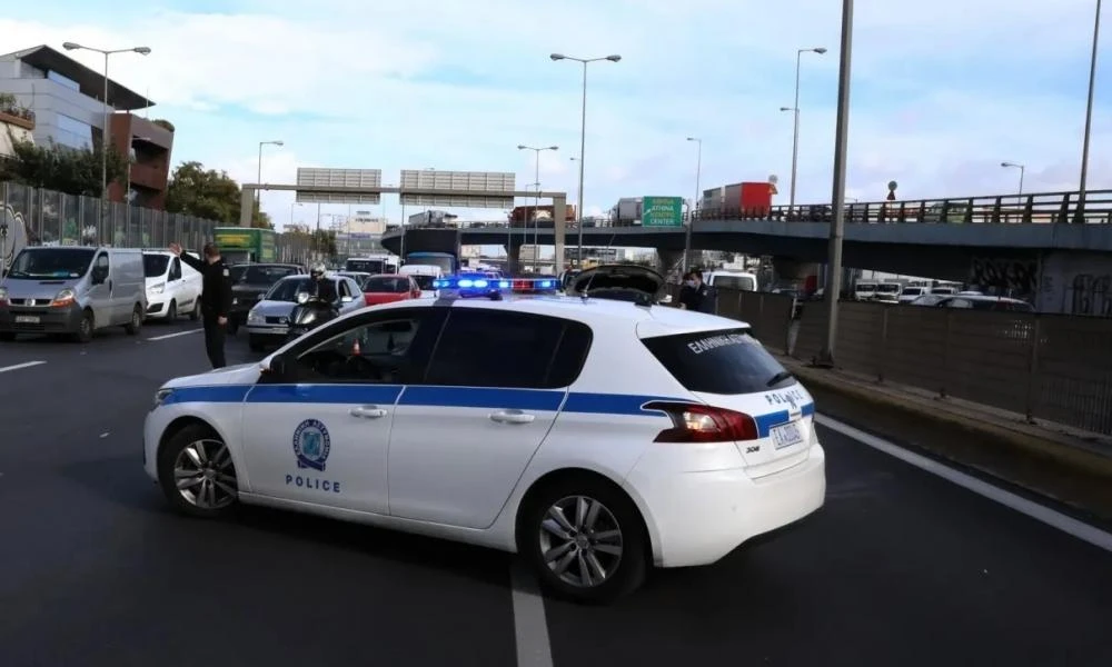 Καραμπόλα οχημάτων με έναν τραυματία στον Κηφισό